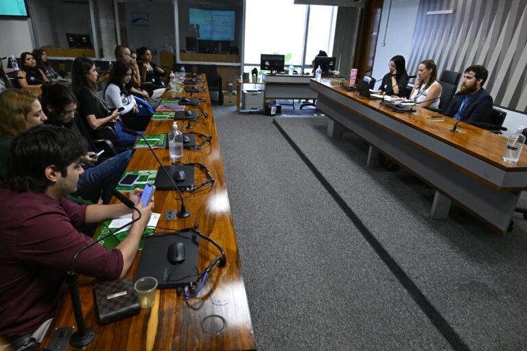 Oficina Legislativa amplia público e incentiva participação na criação de leis