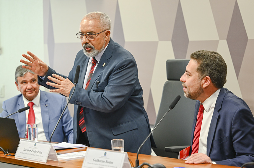 Ministros e especialistas apoiam fiscalização de políticas sociais do governo